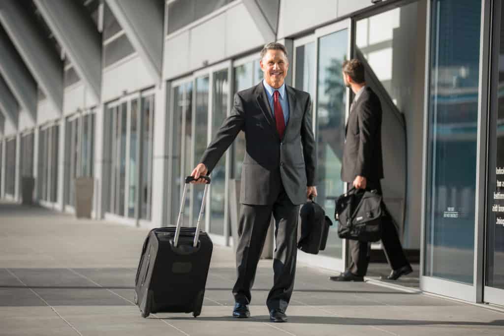 5 reasons why order an airport transfer through us