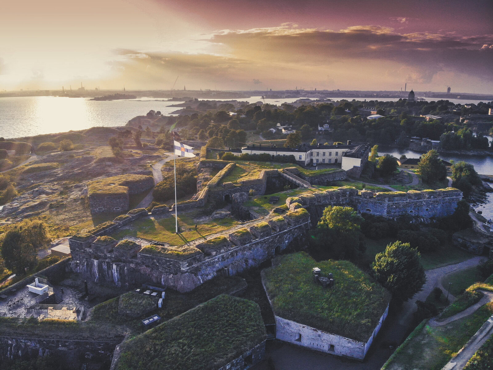 Sightseeing Helsinki: Top 10 Must-See Tourist Attractions for First-Time Visitors 2 Suomenlinna is one of top 10 Helsinki tourist attractions