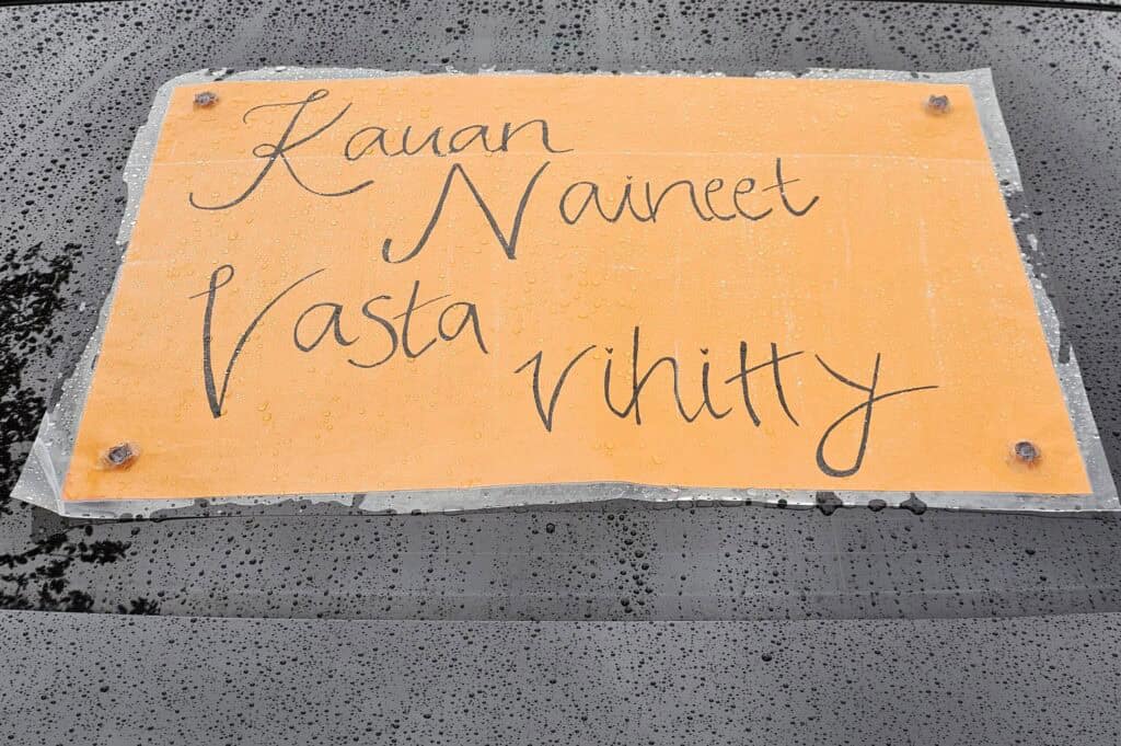 Täydellinen opas hääkuljetuksen valintaan 4 20241012 151405 scaled e1731748402620 |